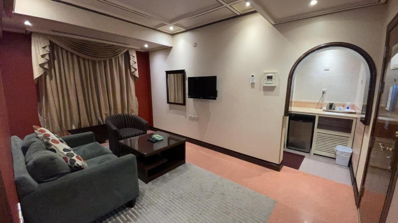 Al Mansour Grand Hotel Ḩafar al Bāţin Exterior foto